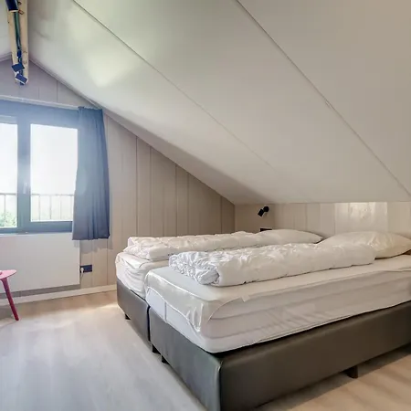 Familiehuis Zee & - Aan Zee 別荘 *